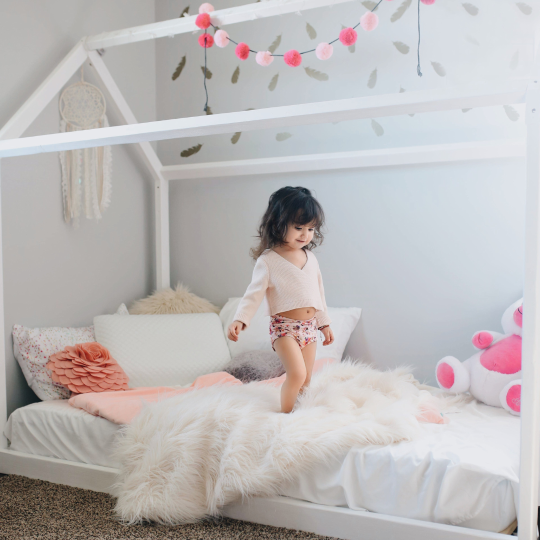 Transitioning to a Toddler Bed: When and How